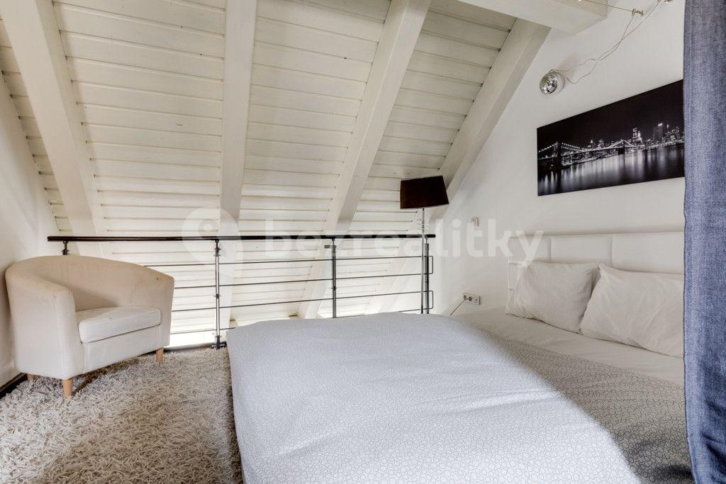 Pronájem bytu 3+1 103 m², Karlovo náměstí, Praha, Praha