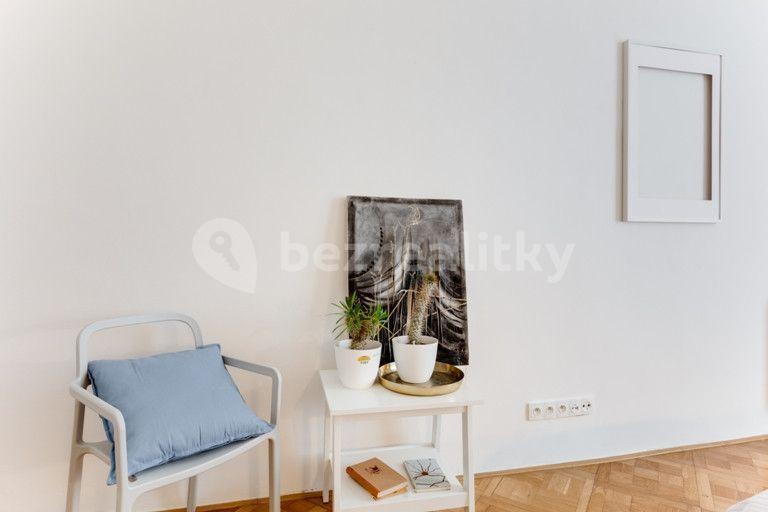 Pronájem bytu 2+1 85 m², Štěpánská, Praha, Praha