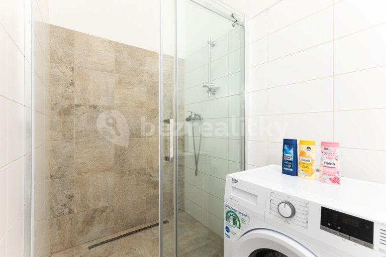 Pronájem bytu 2+1 85 m², Štěpánská, Praha, Praha