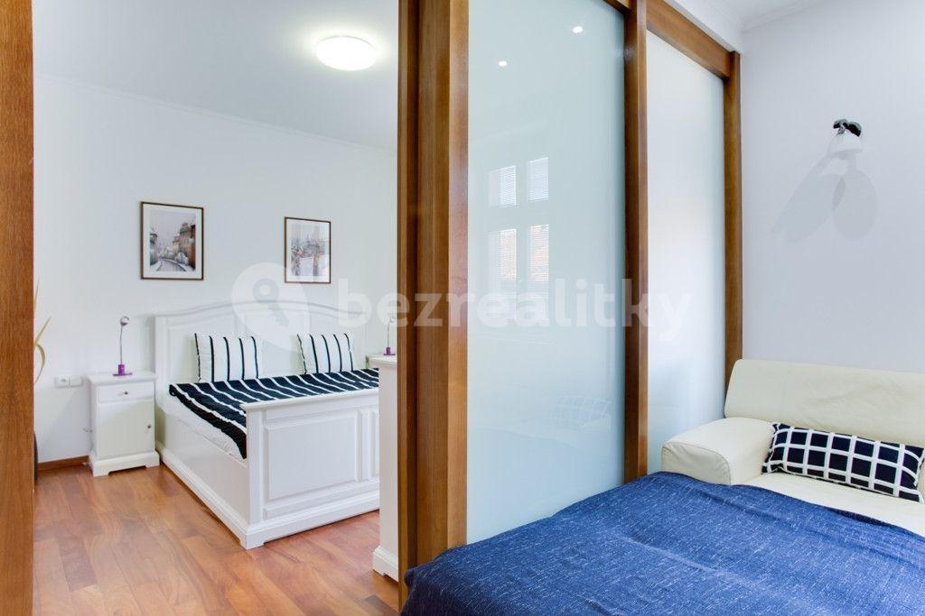 Pronájem bytu 2+1 70 m², Neklanova, Praha, Praha