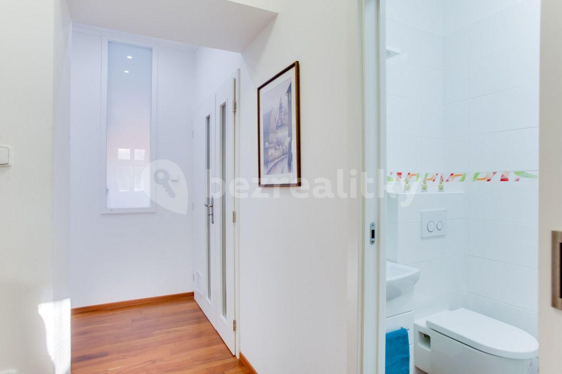 Pronájem bytu 2+1 70 m², Neklanova, Praha, Praha