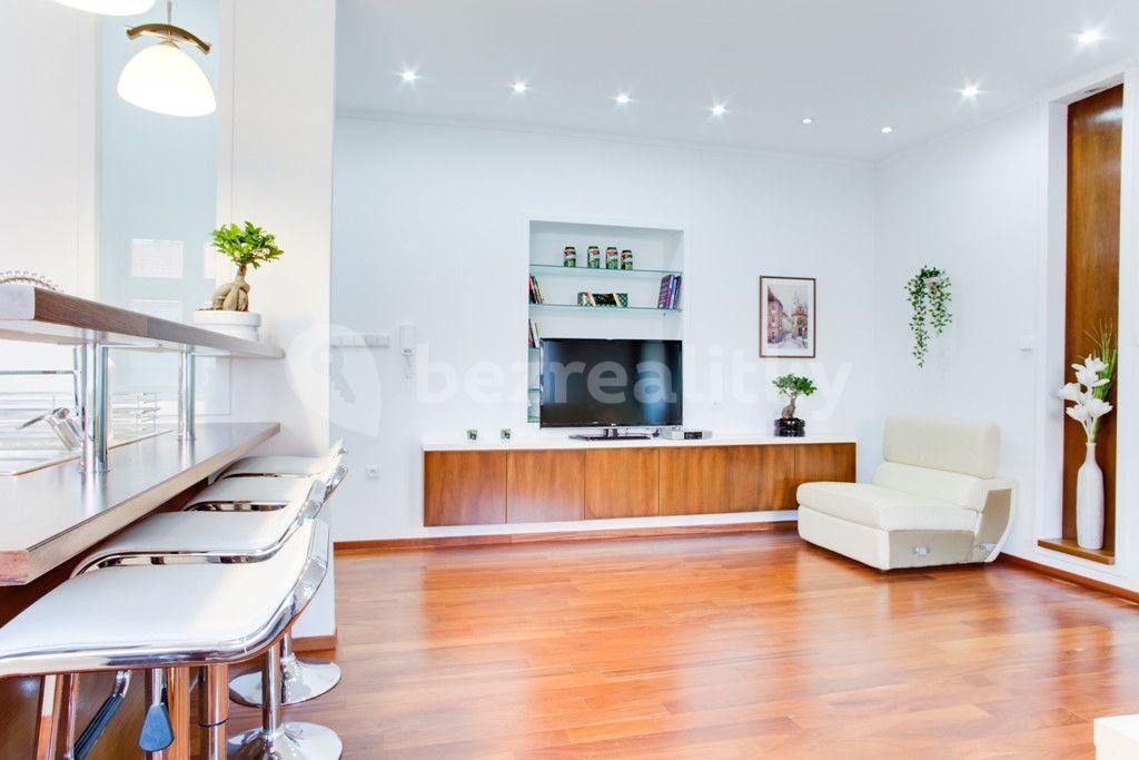 Pronájem bytu 2+1 70 m², Neklanova, Praha, Praha