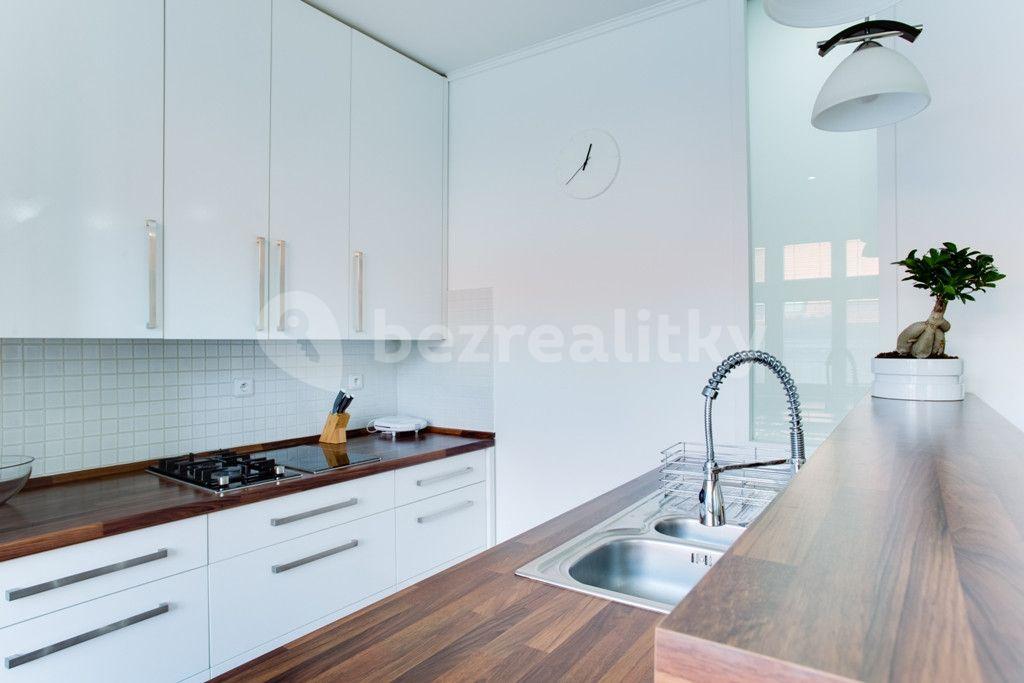 Pronájem bytu 2+1 70 m², Neklanova, Praha, Praha