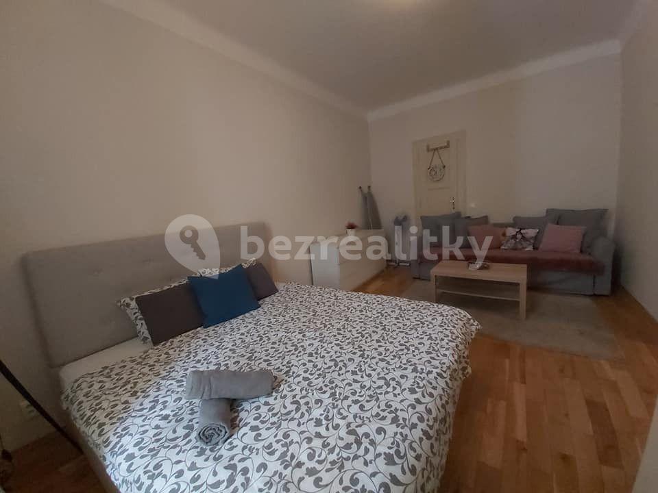 Pronájem bytu 3+1 85 m², Ve Smečkách, Praha, Praha