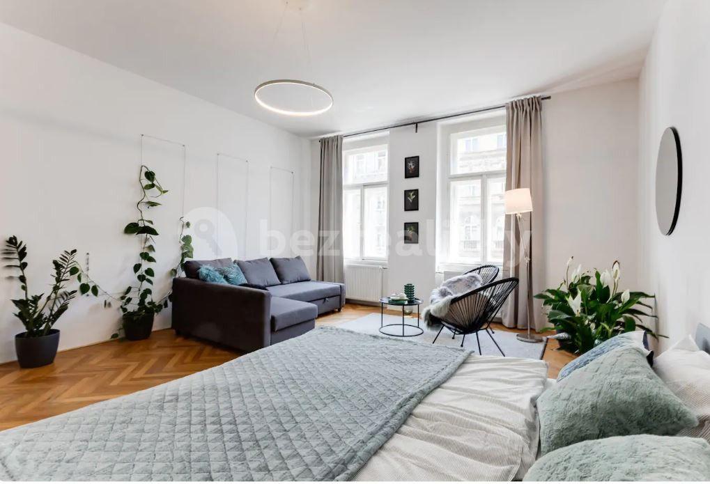 Pronájem bytu 1+1 60 m², Legerova, Praha, Praha