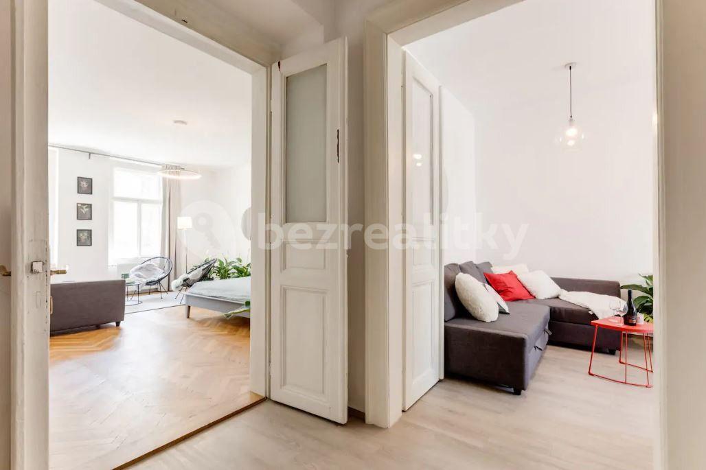 Pronájem bytu 1+1 60 m², Legerova, Praha, Praha