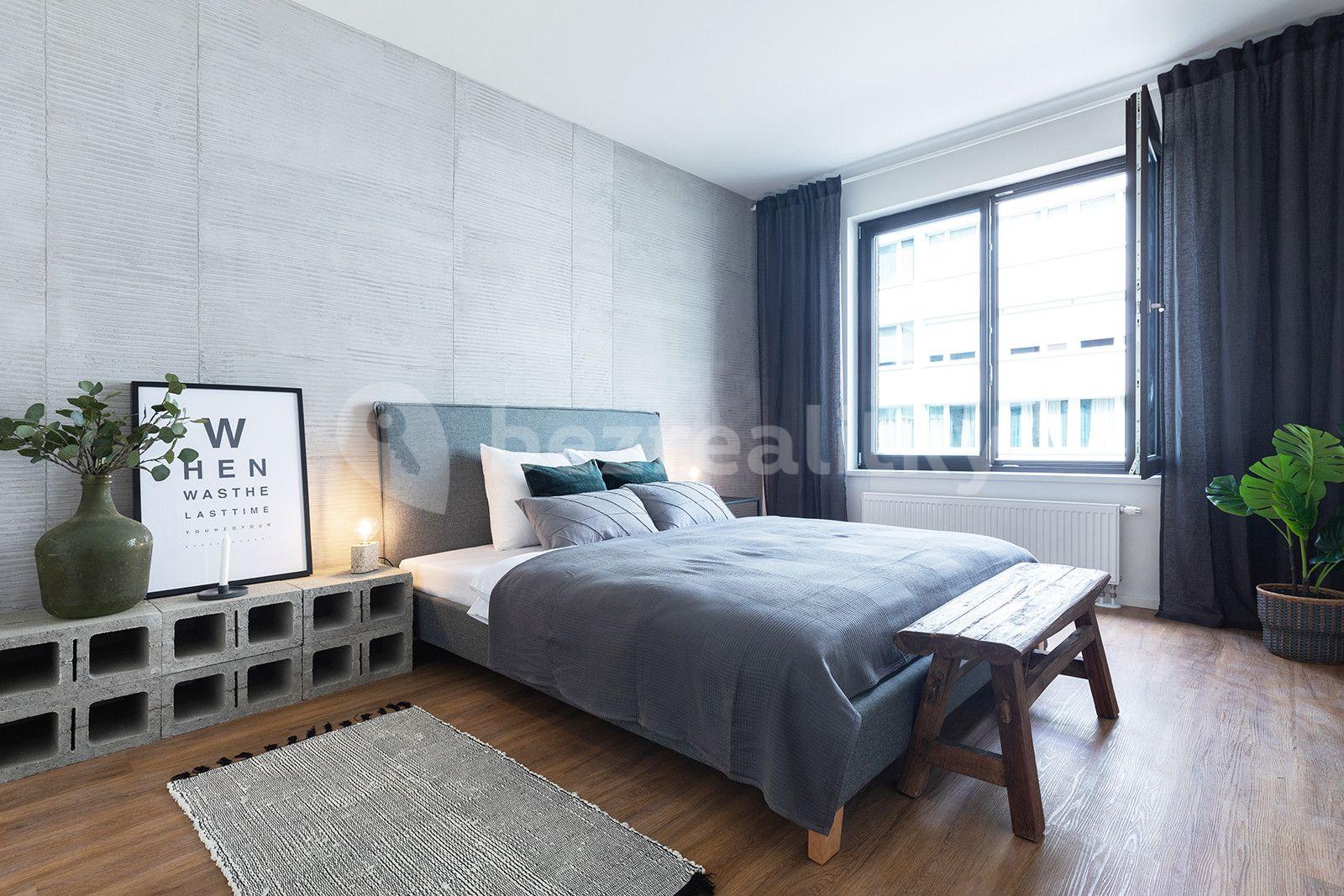 Pronájem bytu 3+1 82 m², Nekvasilova, Praha, Praha