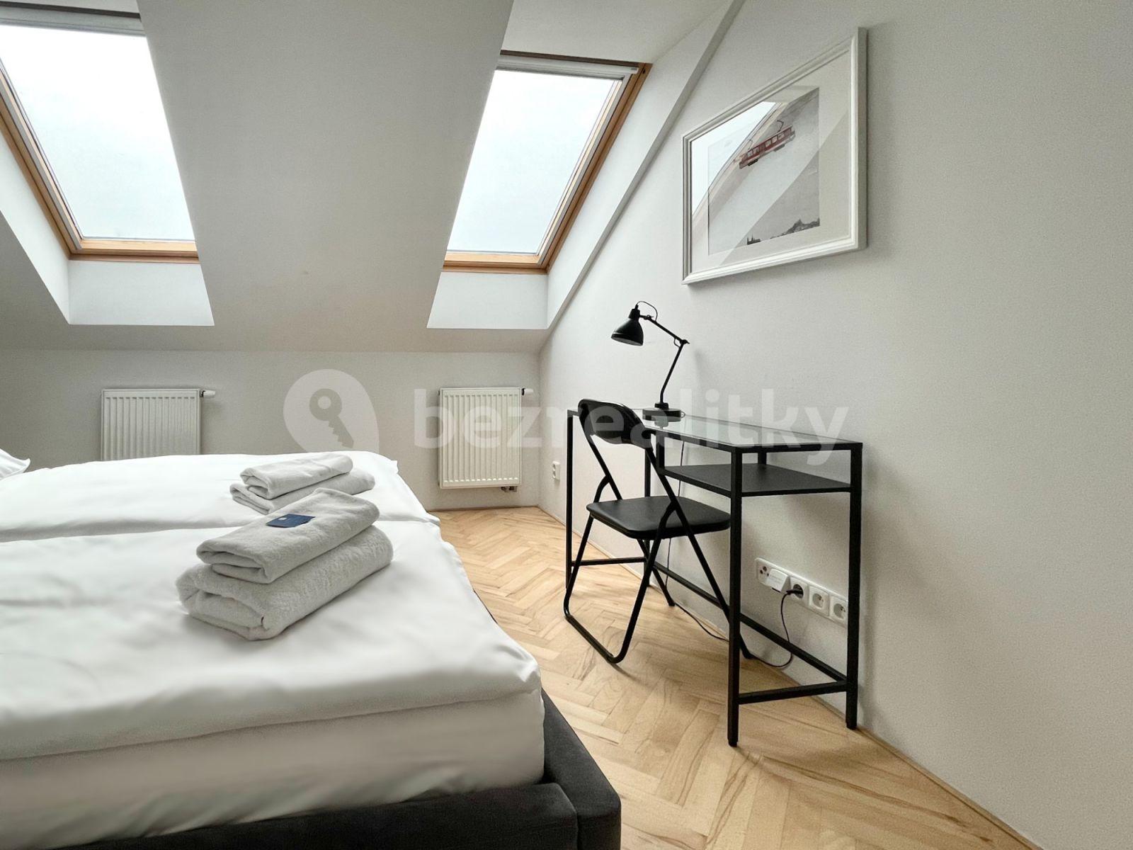 Pronájem bytu 4+1 93 m², Blanická, Praha, Praha