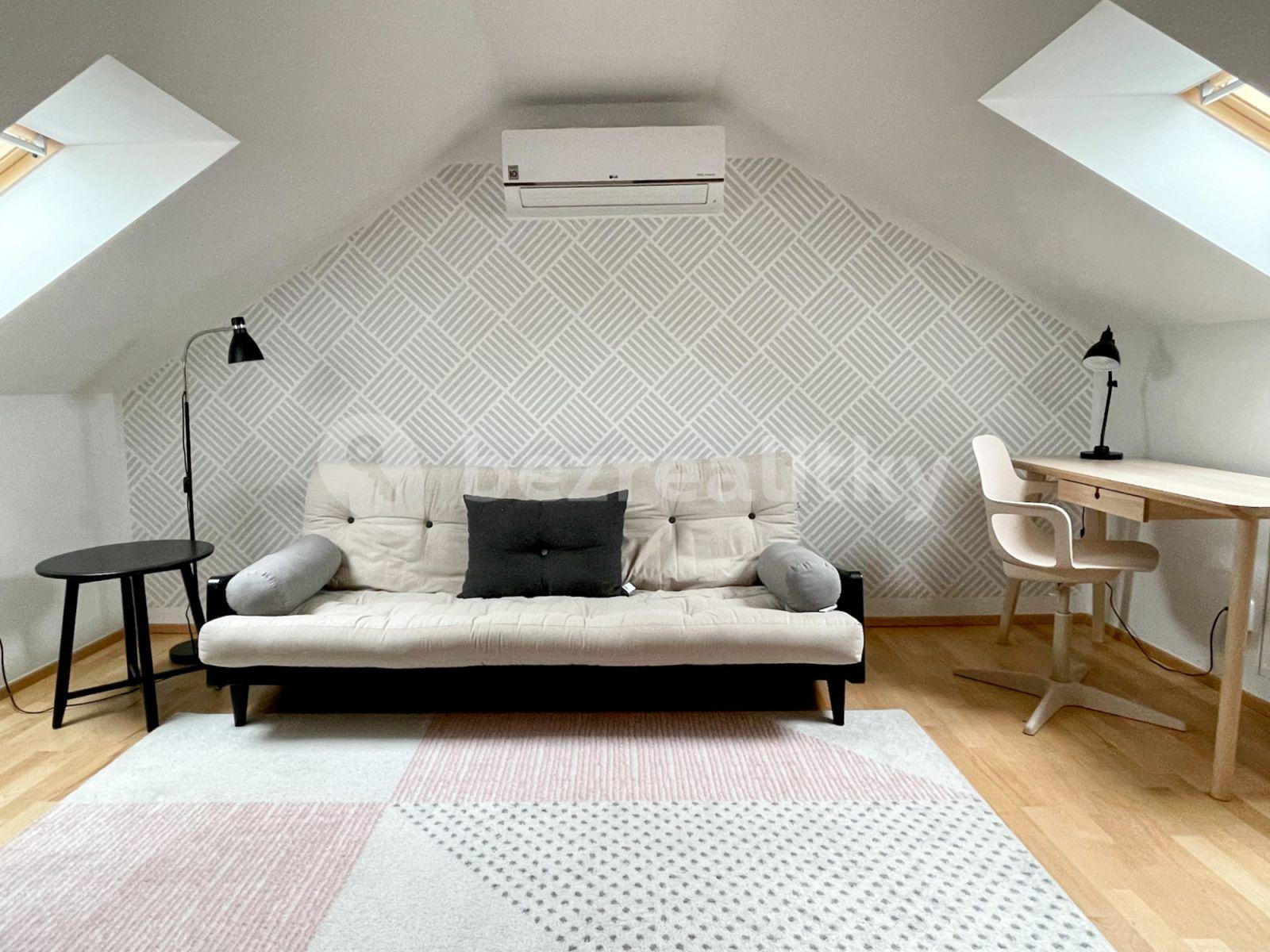 Pronájem bytu 4+1 93 m², Blanická, Praha, Praha