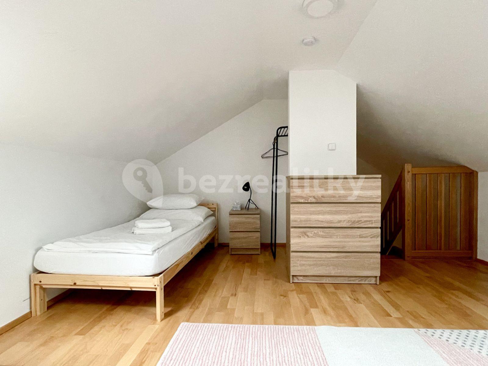 Pronájem bytu 4+1 93 m², Blanická, Praha, Praha