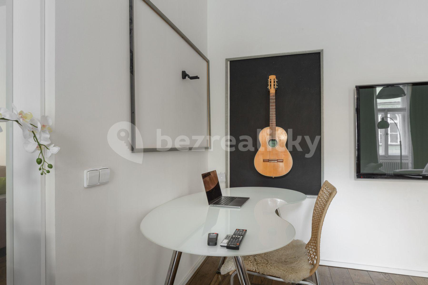 Pronájem bytu 4+1 77 m², Palackého, Praha, Praha