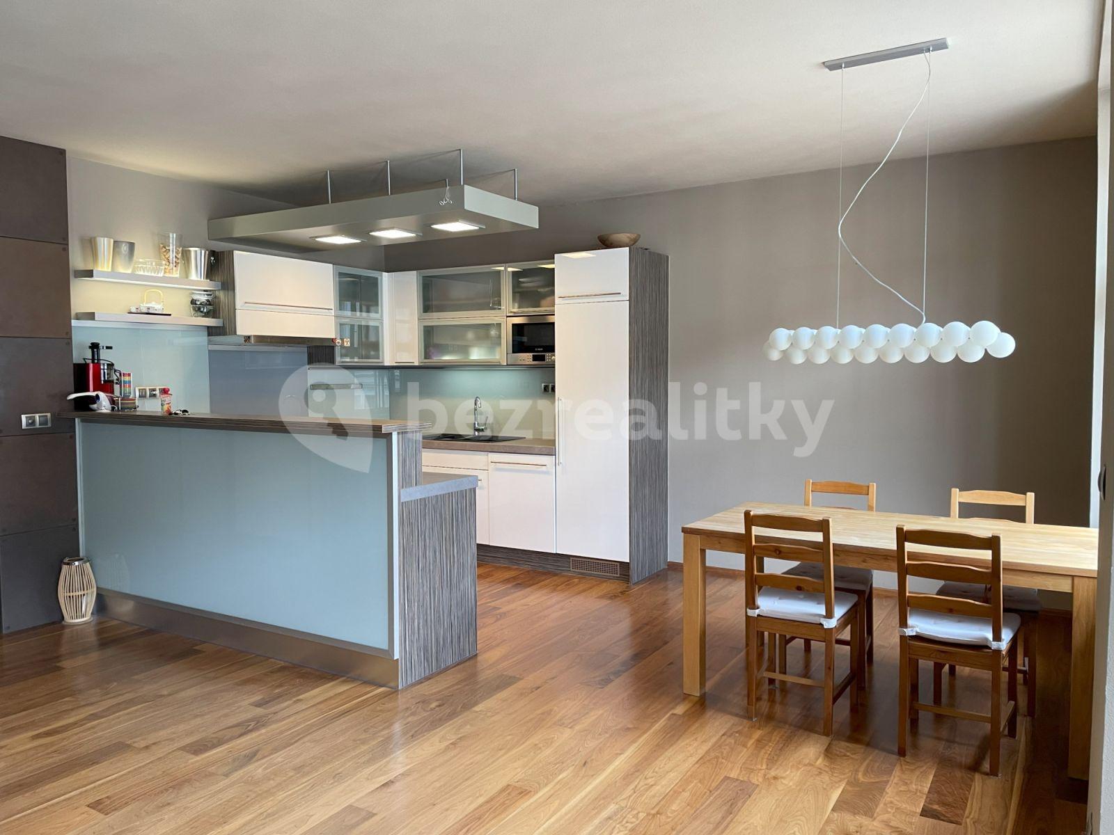 Pronájem bytu 2+1 95 m², Pod Slovany, Praha, Praha