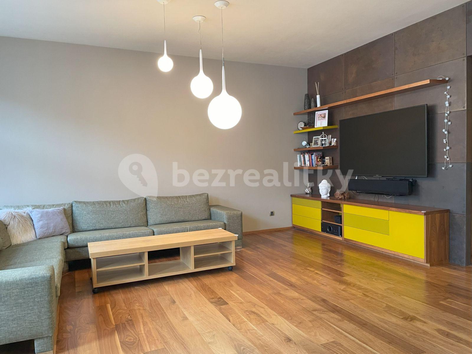 Pronájem bytu 2+1 95 m², Pod Slovany, Praha, Praha