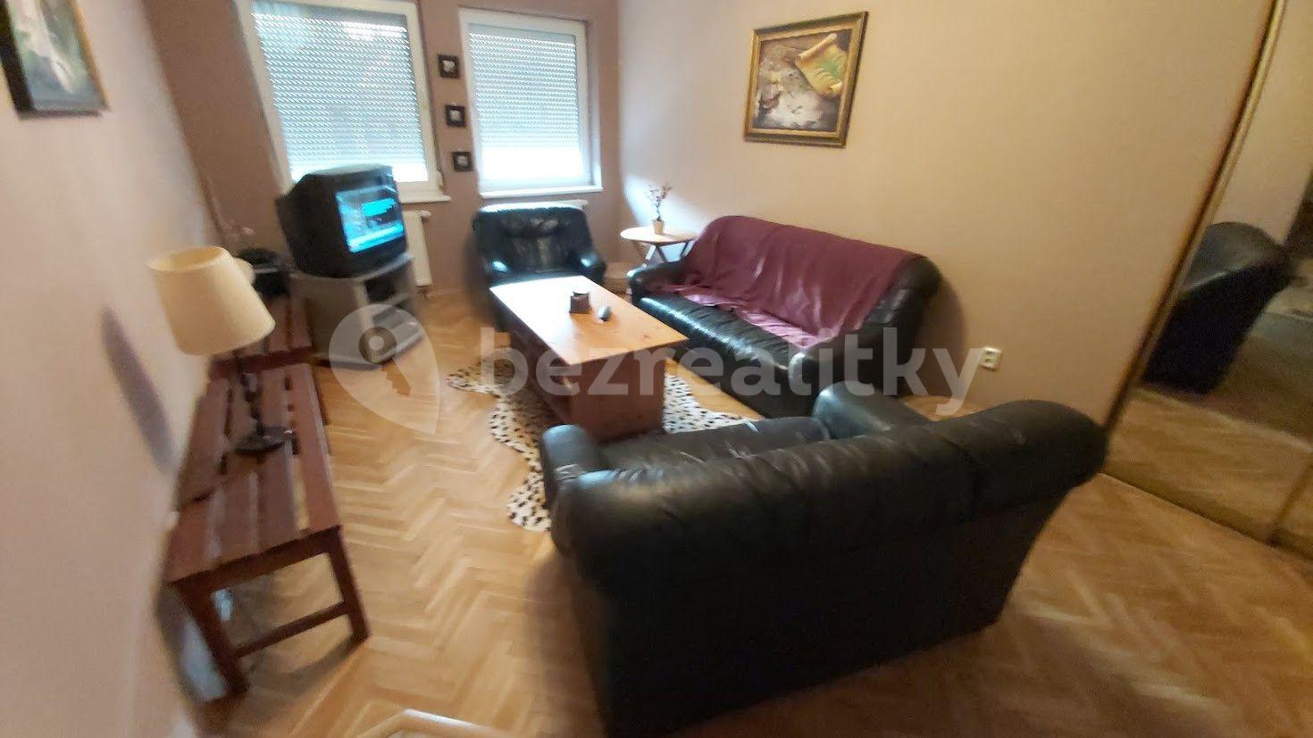 Pronájem bytu 3+kk 75 m², Zámocká, Bratislava - mestská časť Staré Mesto, Bratislavský kraj