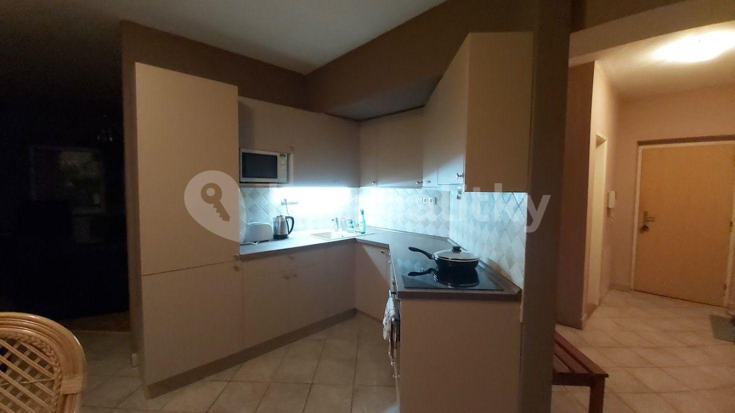 Pronájem bytu 3+kk 75 m², Zámocká, Bratislava - mestská časť Staré Mesto, Bratislavský kraj