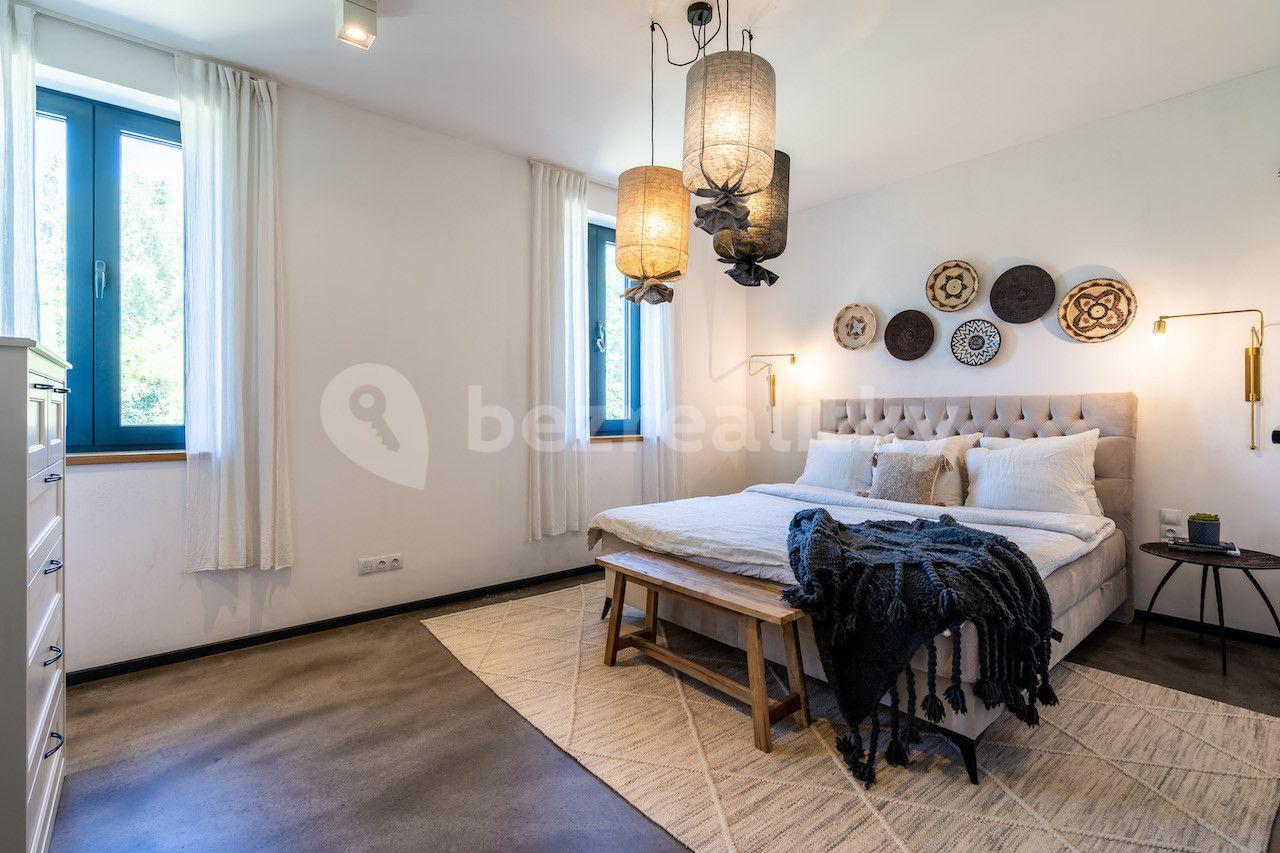 Pronájem bytu 6+kk 240 m², Černěves, Černěves, Ústecký kraj