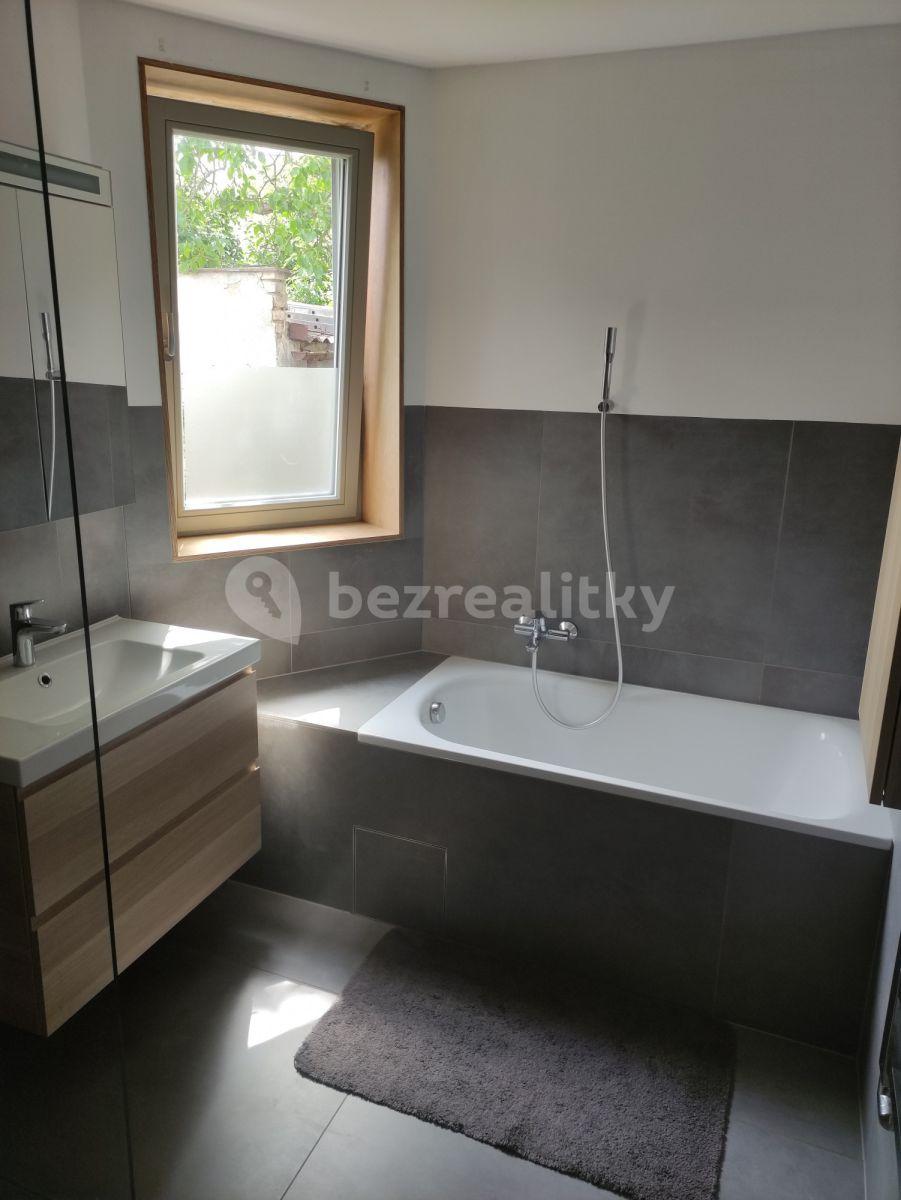 Pronájem bytu 2+1 65 m², Plajnerova, Praha, Praha