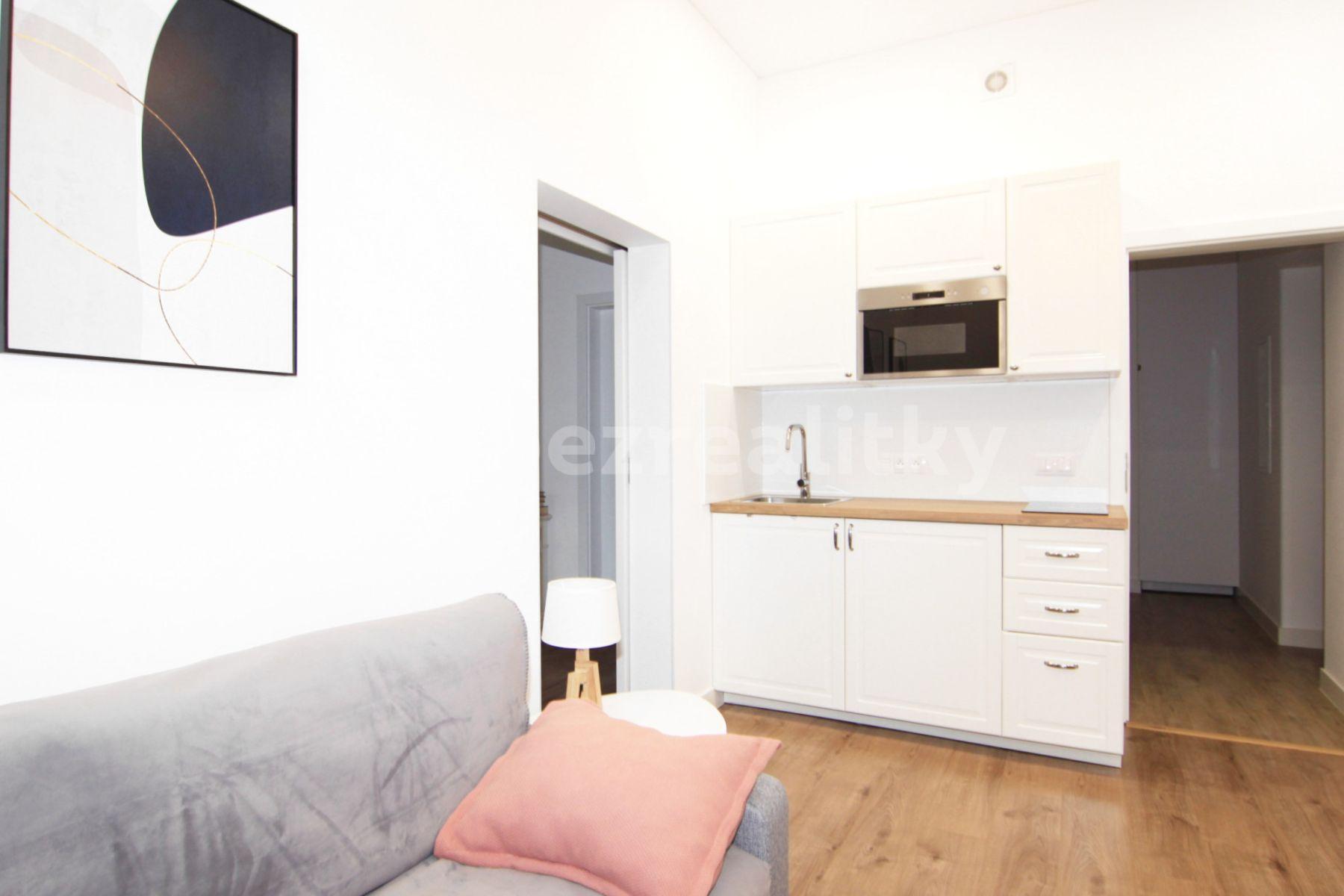 Pronájem bytu 2+1 45 m², Vřídelní, Karlovy Vary, Karlovarský kraj