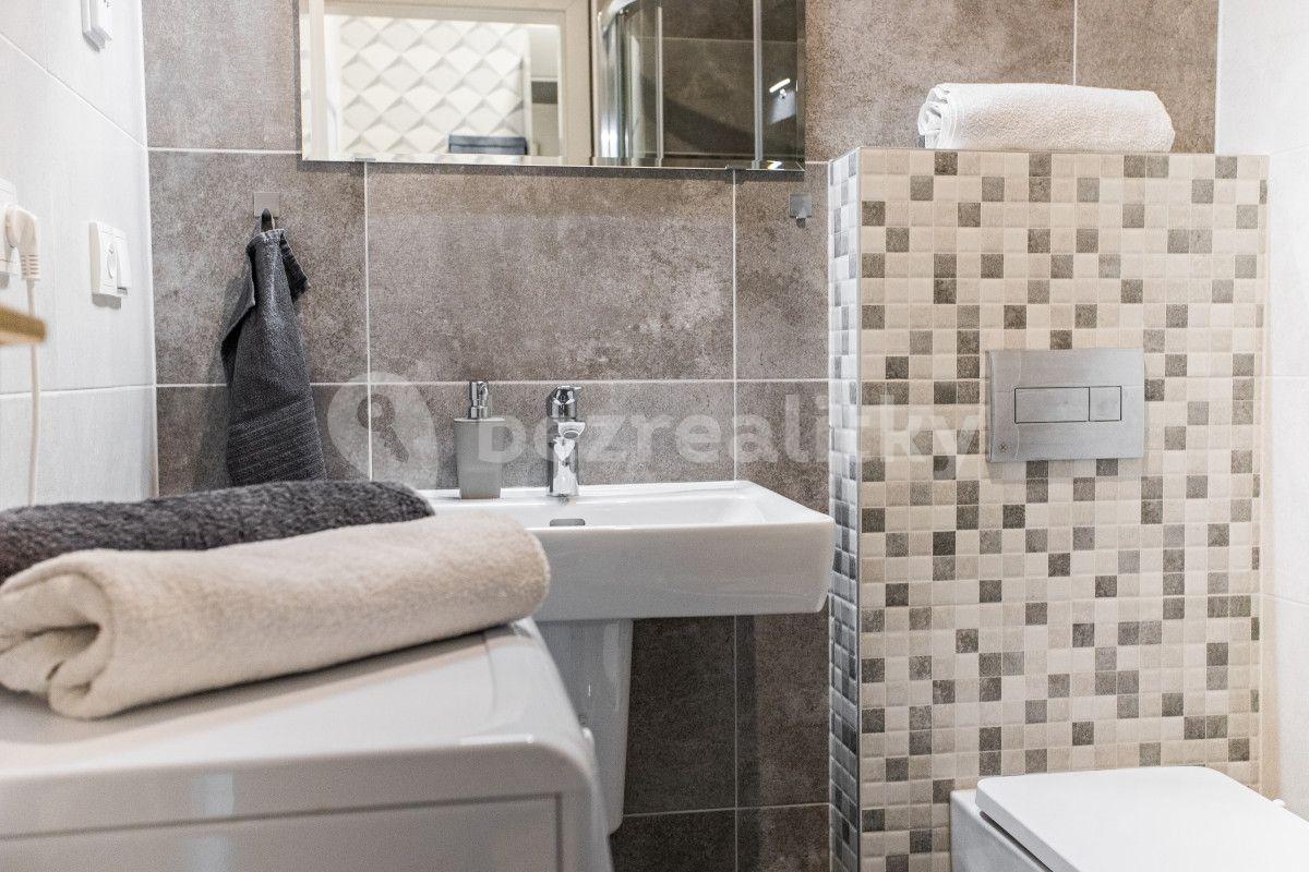 Pronájem bytu 1+kk 40 m², Zborovská, Praha, Praha