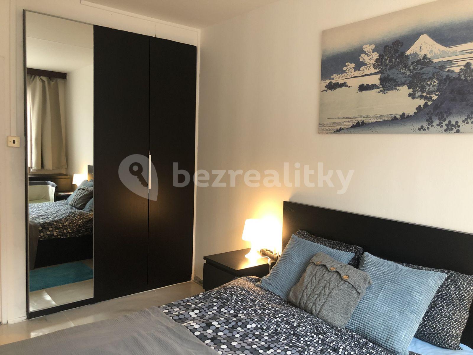 Pronájem bytu 3+1 70 m², Molákova, Praha, Praha