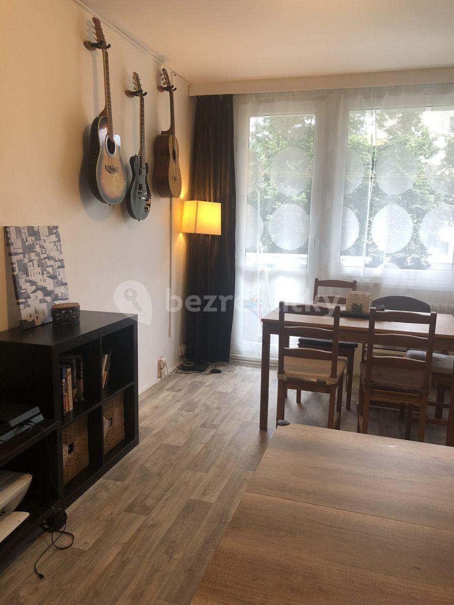 Pronájem bytu 3+1 70 m², Molákova, Praha, Praha