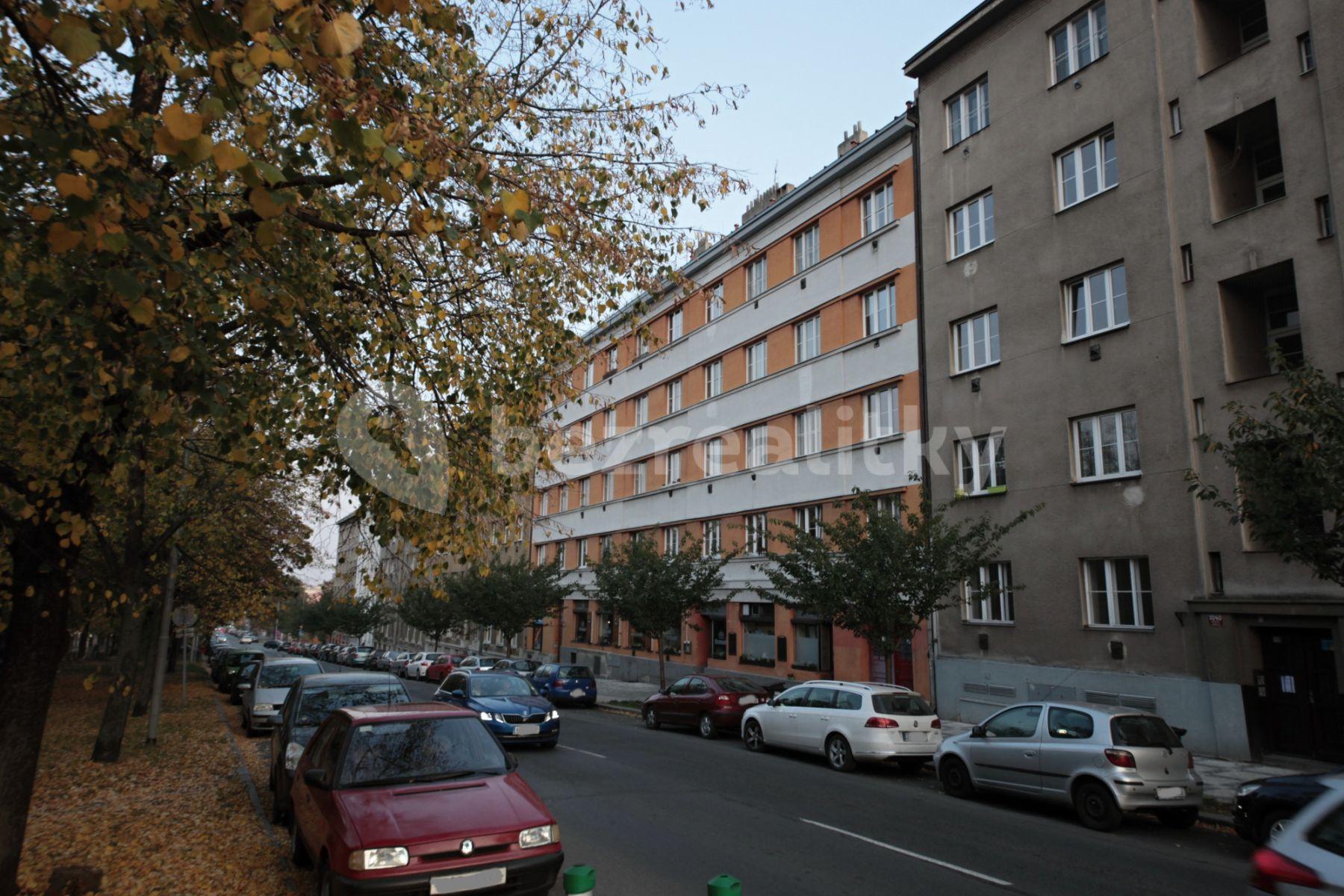 Pronájem bytu 1+1 48 m², Ruská, Praha, Praha