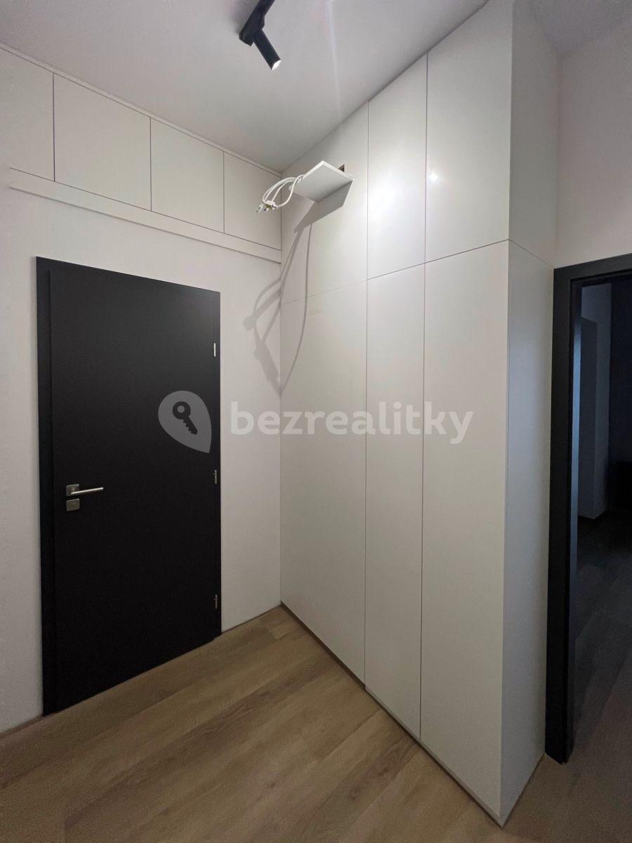 Pronájem bytu 2+kk 63 m², Rašínova, Zlín, Zlínský kraj