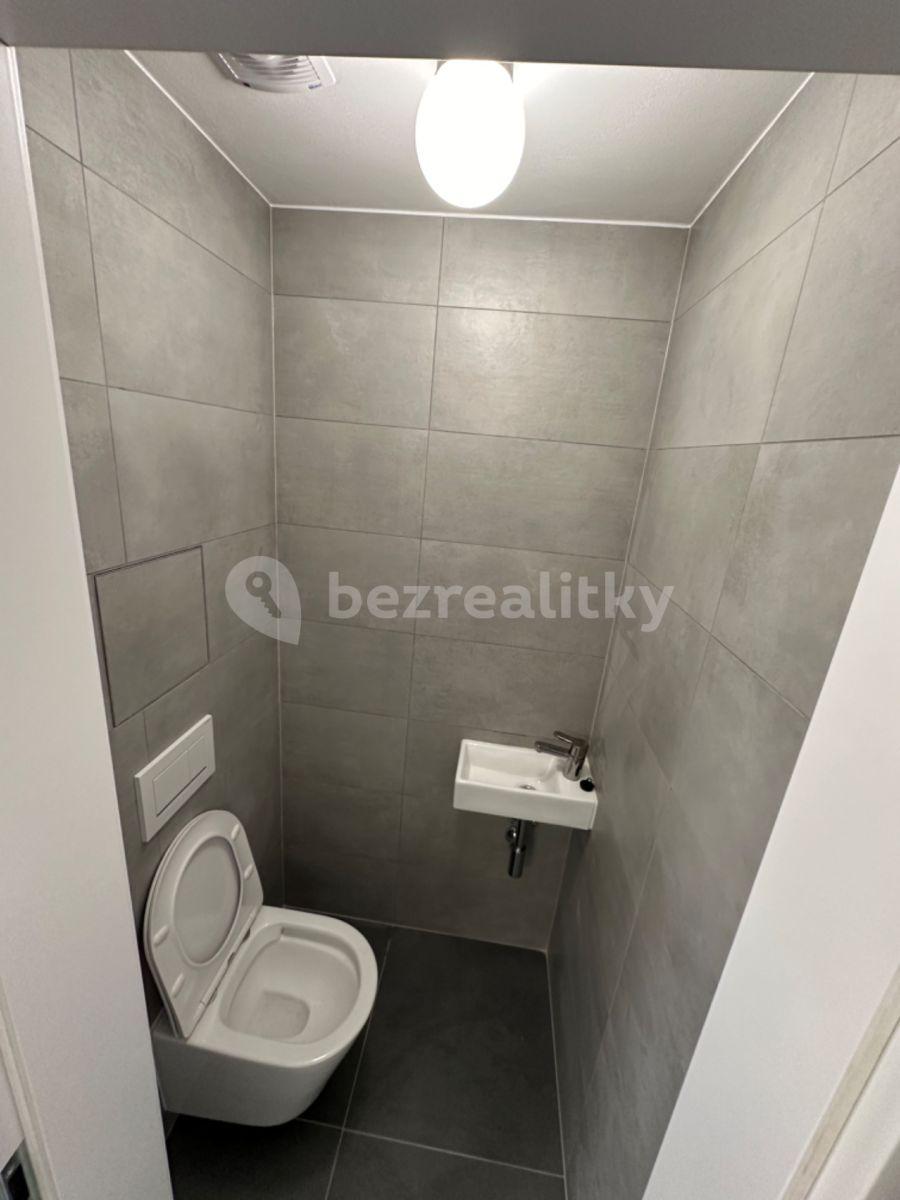 Pronájem bytu 2+1 65 m², Buchenwaldská, Karlovy Vary, Karlovarský kraj