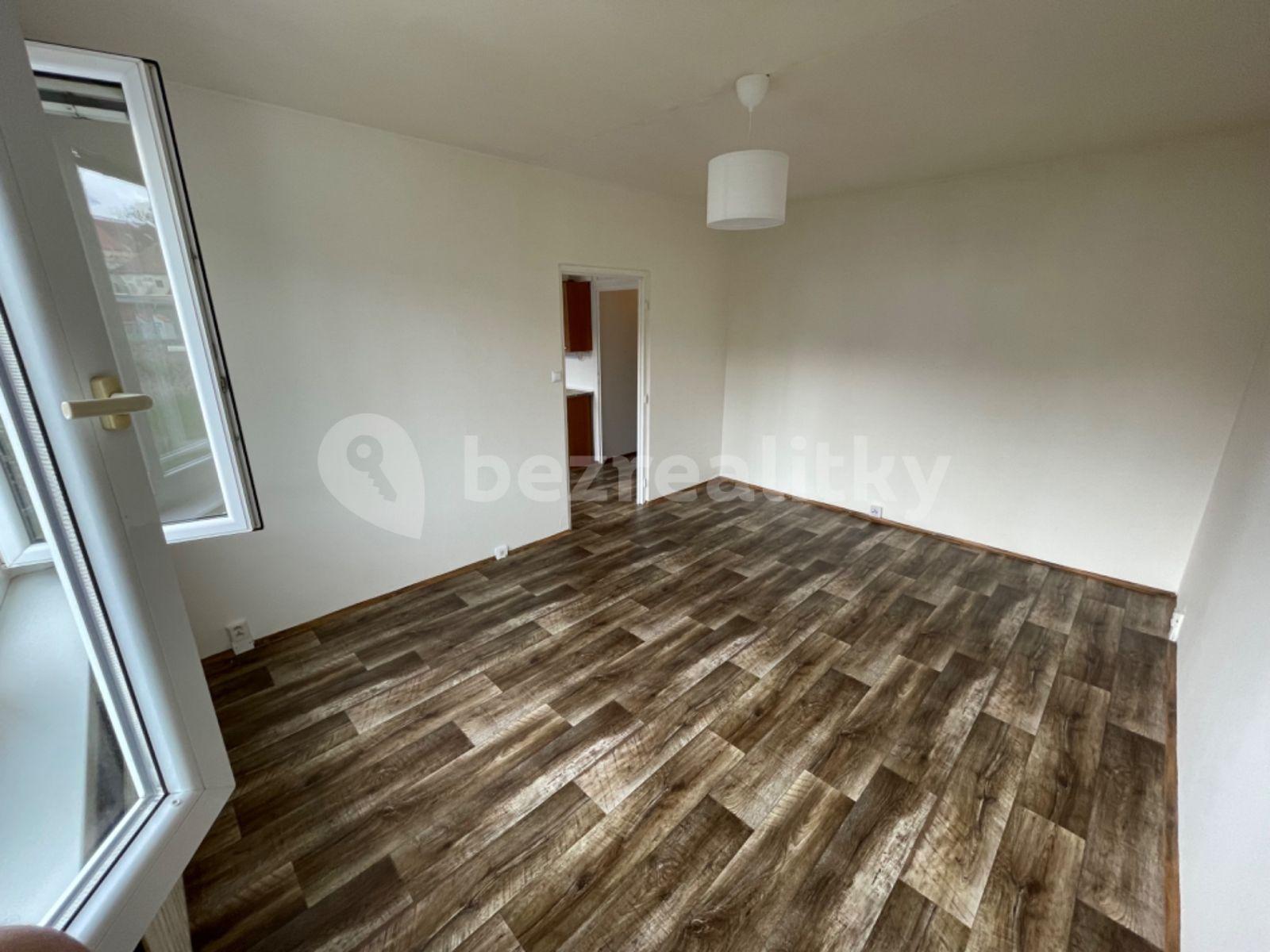 Pronájem bytu 1+1 35 m², Koželužská, Kadaň, Ústecký kraj