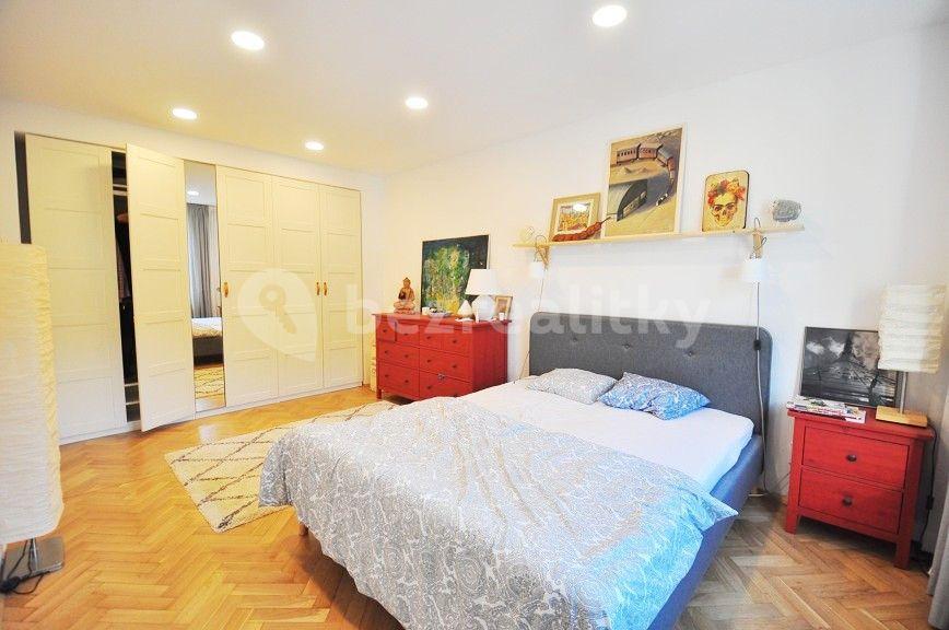 Pronájem bytu 2+1 76 m², Kafkova, Praha, Praha