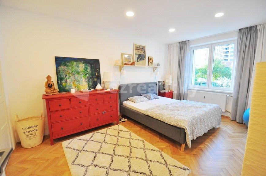 Pronájem bytu 2+1 76 m², Kafkova, Praha, Praha