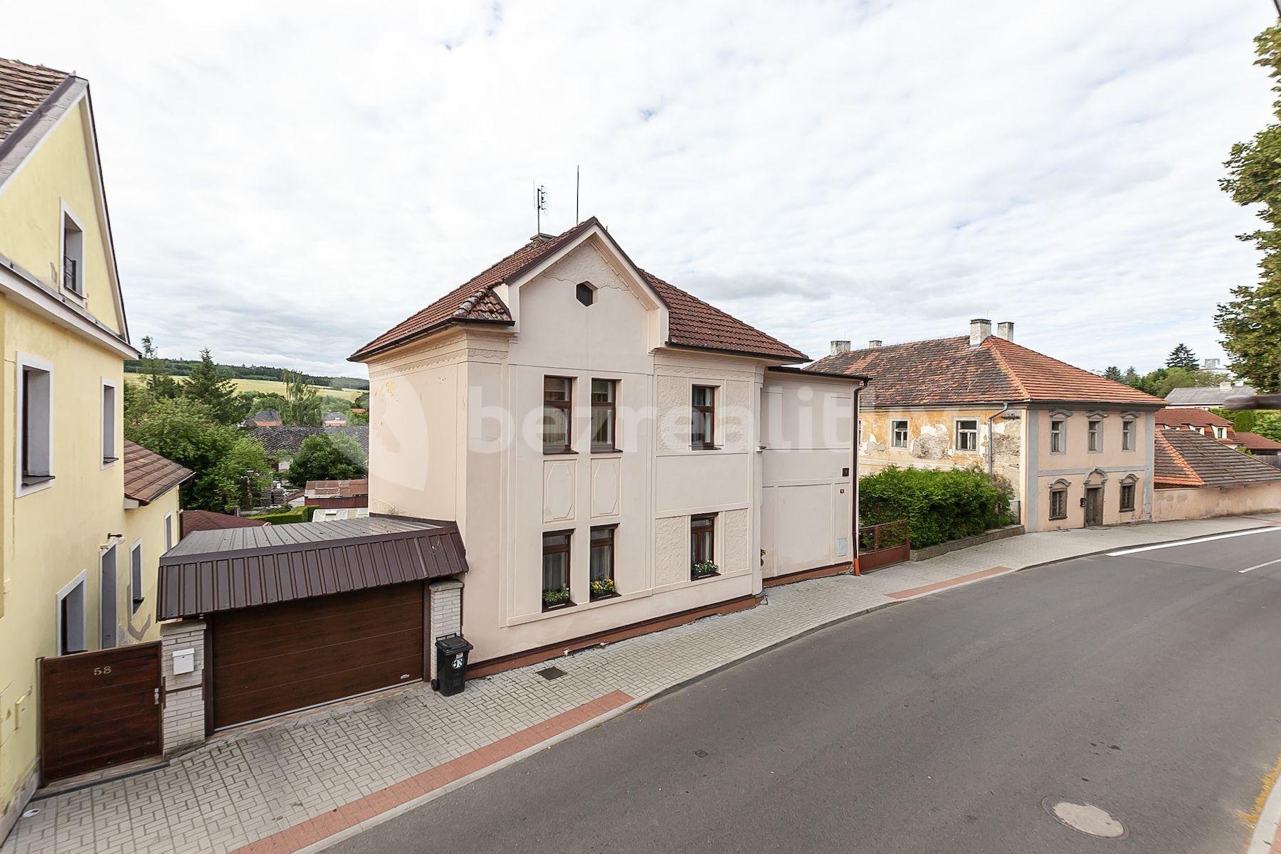 Prodej domu 170 m², pozemek 736 m², Hrubínova, Netvořice, Středočeský kraj