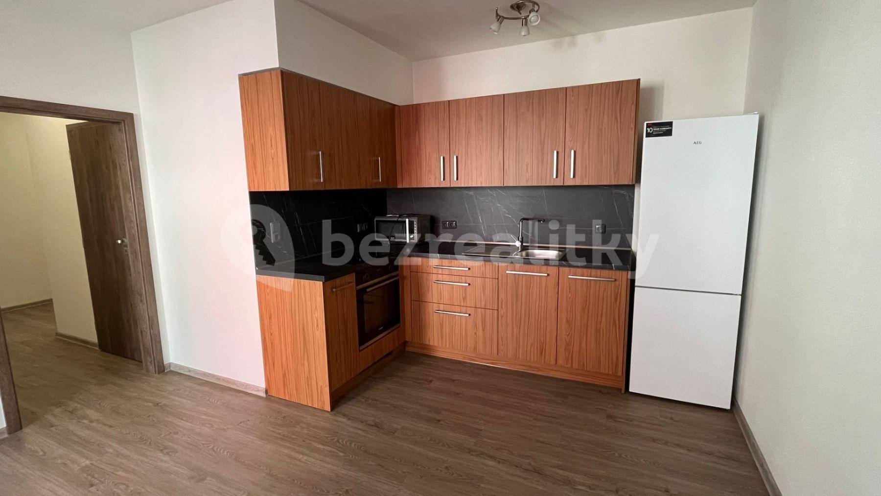 Pronájem bytu 2+kk 55 m², U Kasáren, Dašice, Pardubický kraj