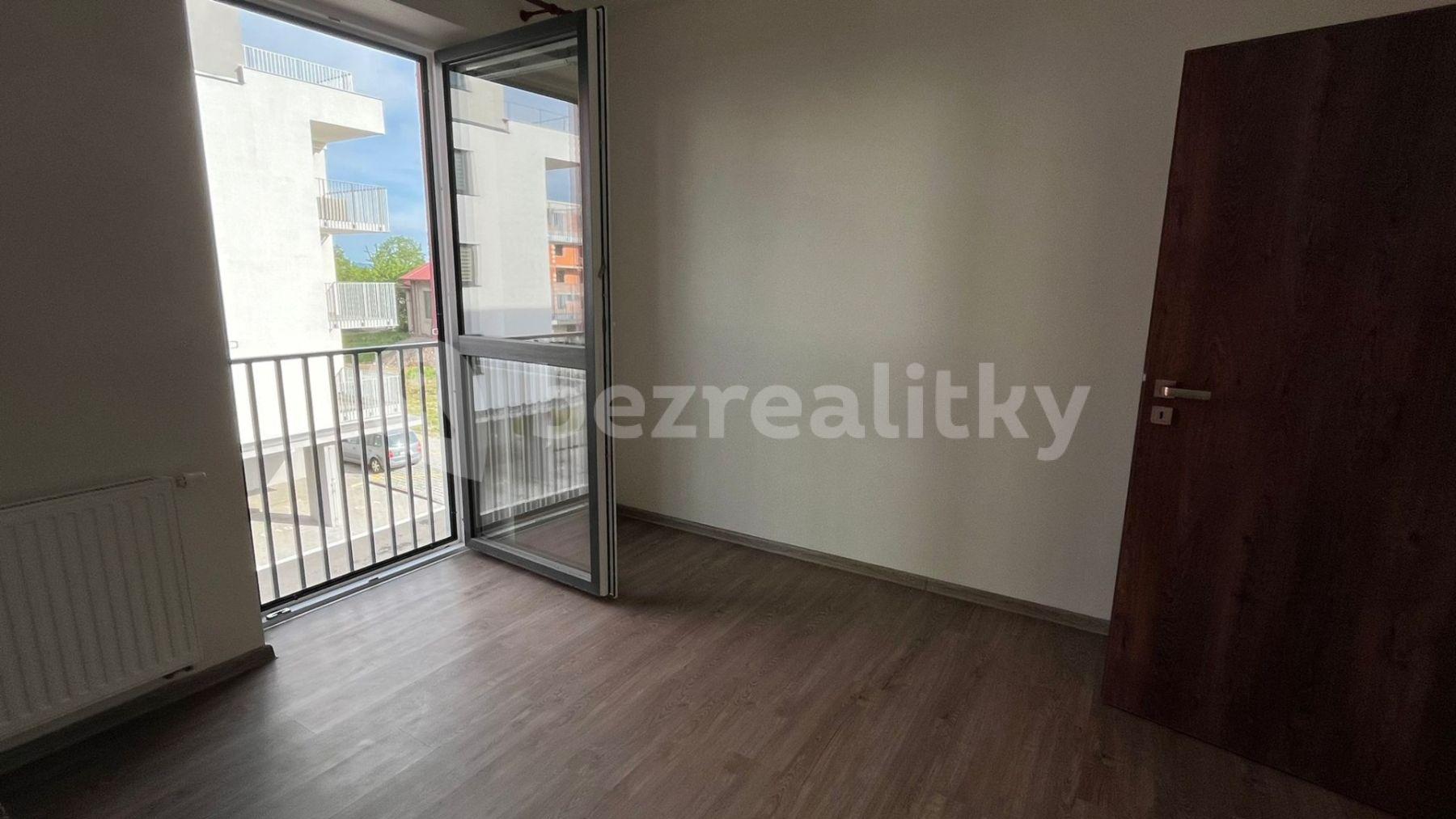 Pronájem bytu 2+kk 55 m², U Kasáren, Dašice, Pardubický kraj