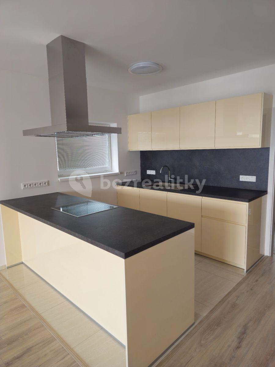 Prodej domu 177 m², pozemek 850 m², K Vodojemu, Divišov, Středočeský kraj