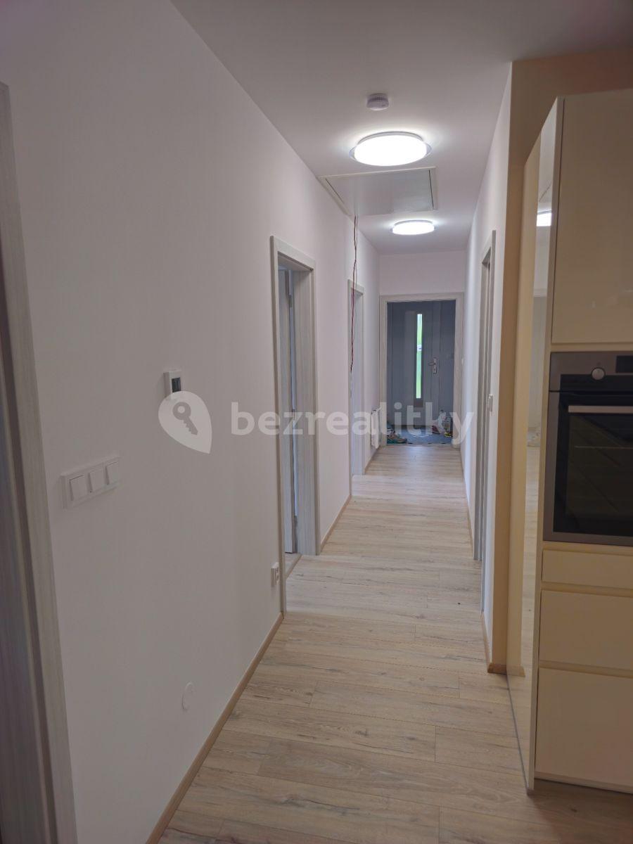 Prodej domu 177 m², pozemek 850 m², K Vodojemu, Divišov, Středočeský kraj