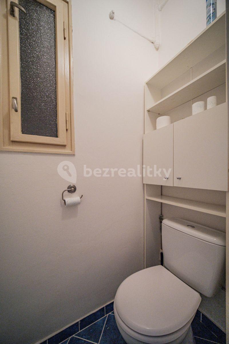 Pronájem bytu 1+kk 36 m², Štefánikova, Praha, Praha