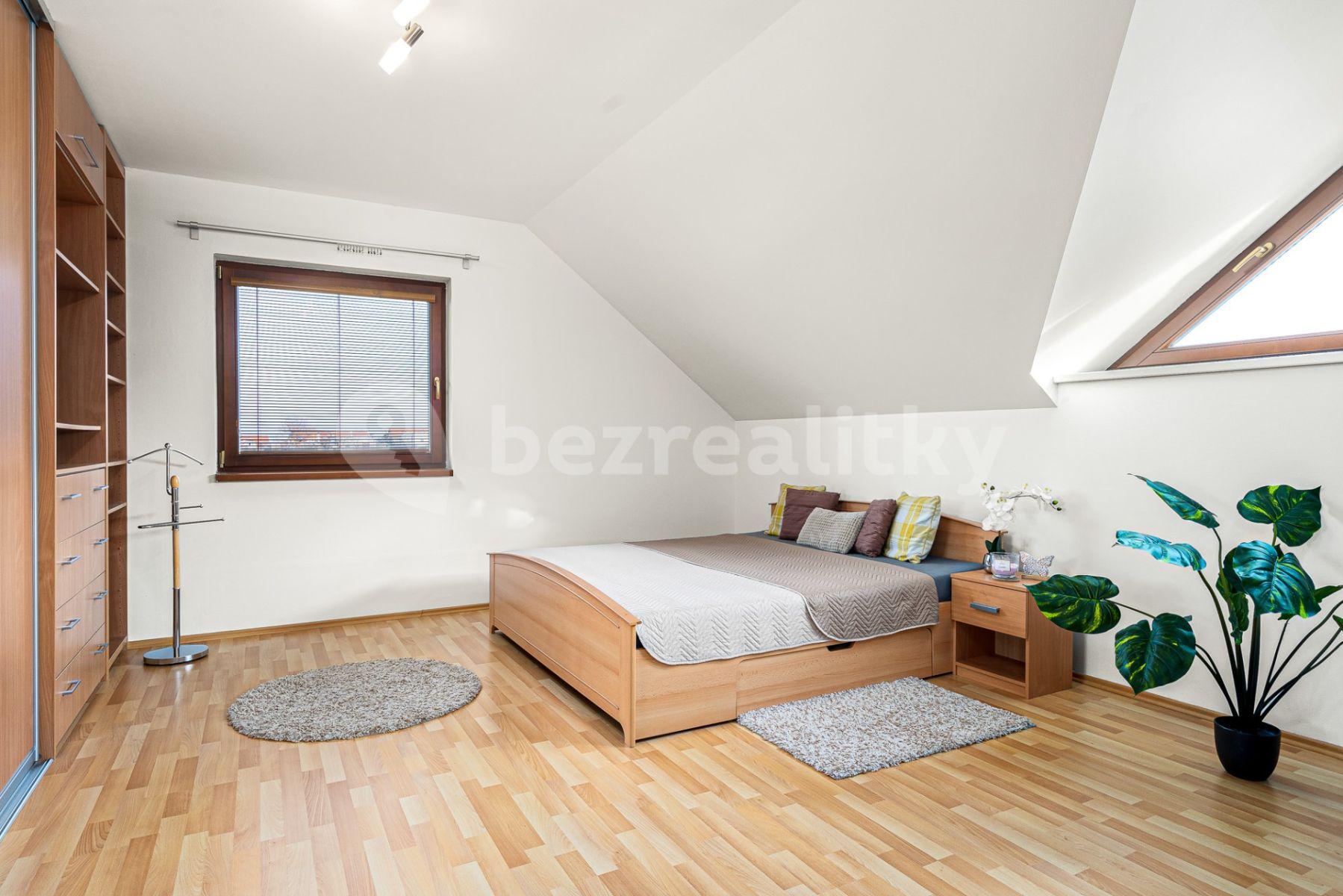 Prodej domu 231 m², pozemek 1.078 m², Na Draškách, Dobřejovice, Středočeský kraj