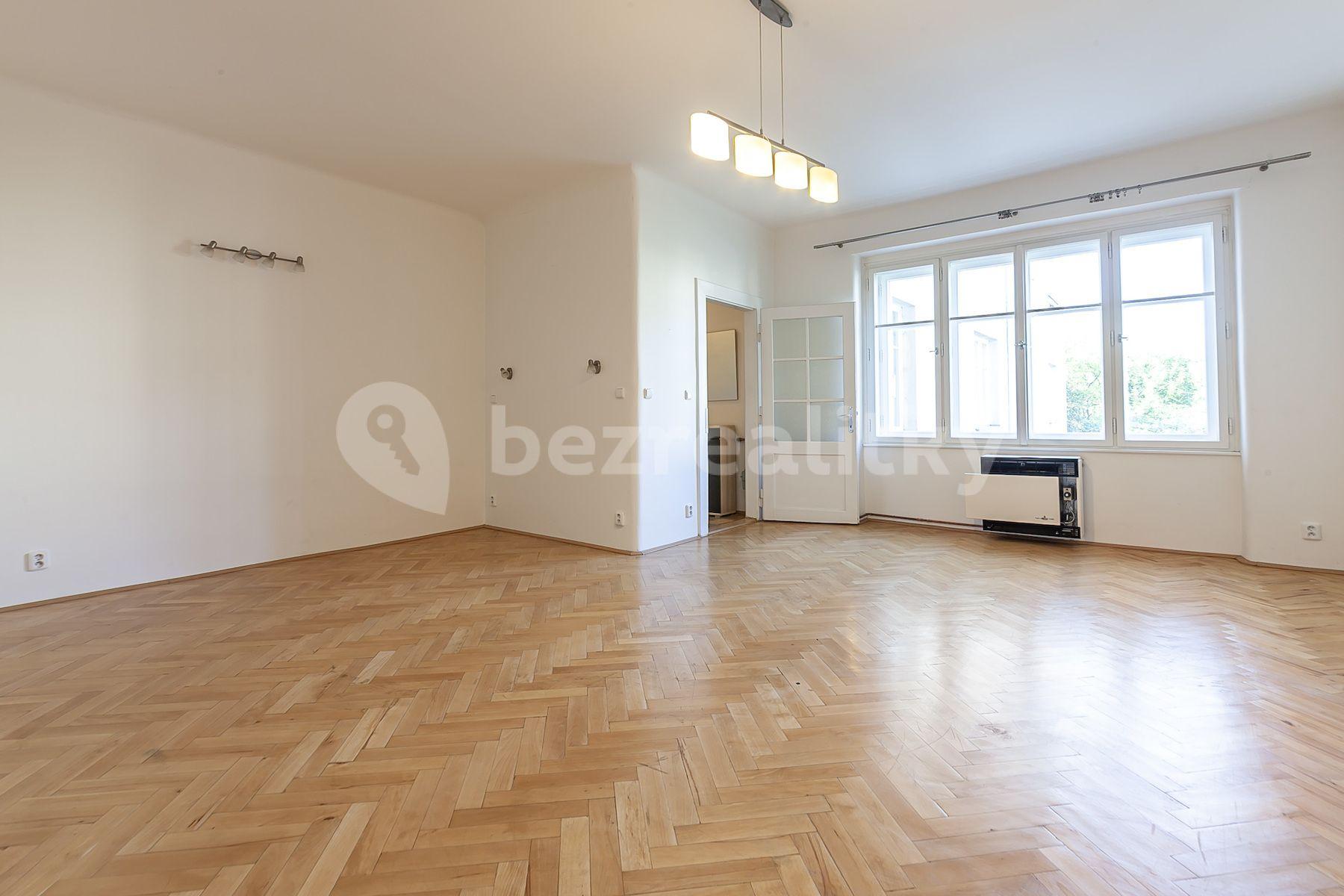 Prodej bytu 2+kk 62 m², Železničářů, Praha, Praha