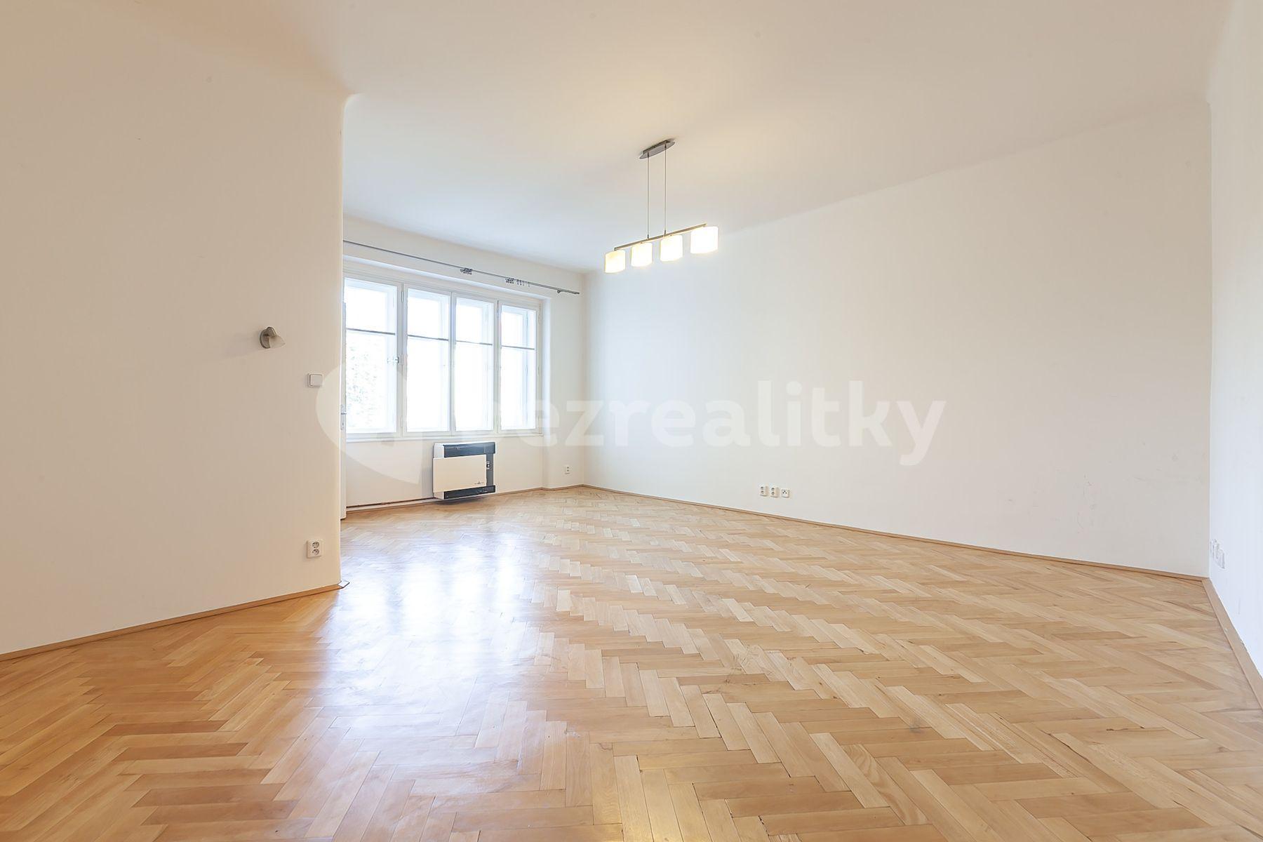 Prodej bytu 2+kk 62 m², Železničářů, Praha, Praha