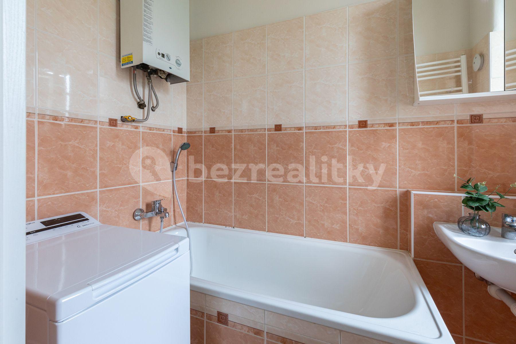 Prodej bytu 2+kk 62 m², Železničářů, Praha, Praha