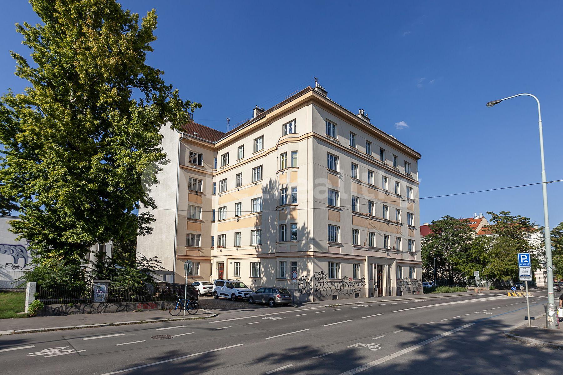 Prodej bytu 2+kk 62 m², Železničářů, Praha, Praha