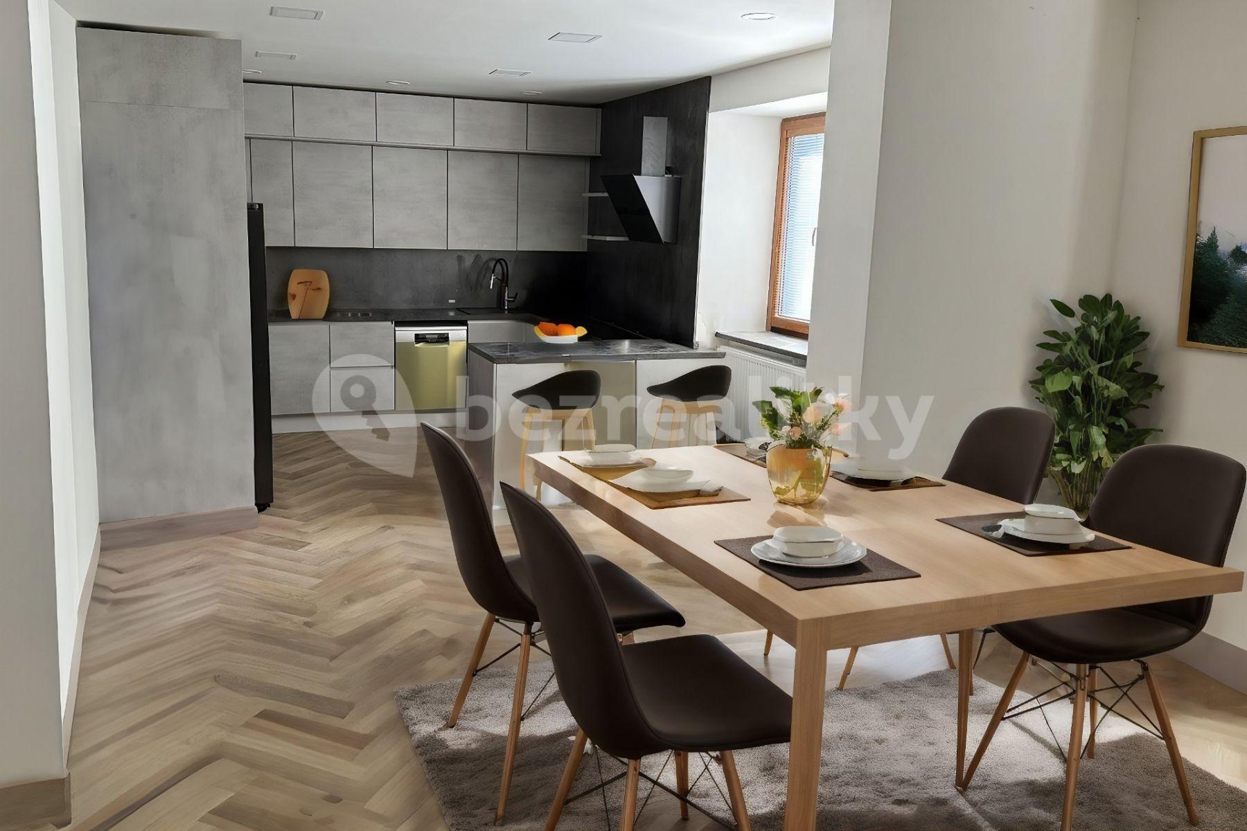 Prodej domu 264 m², pozemek 365 m², Prostřední, Březí, Středočeský kraj