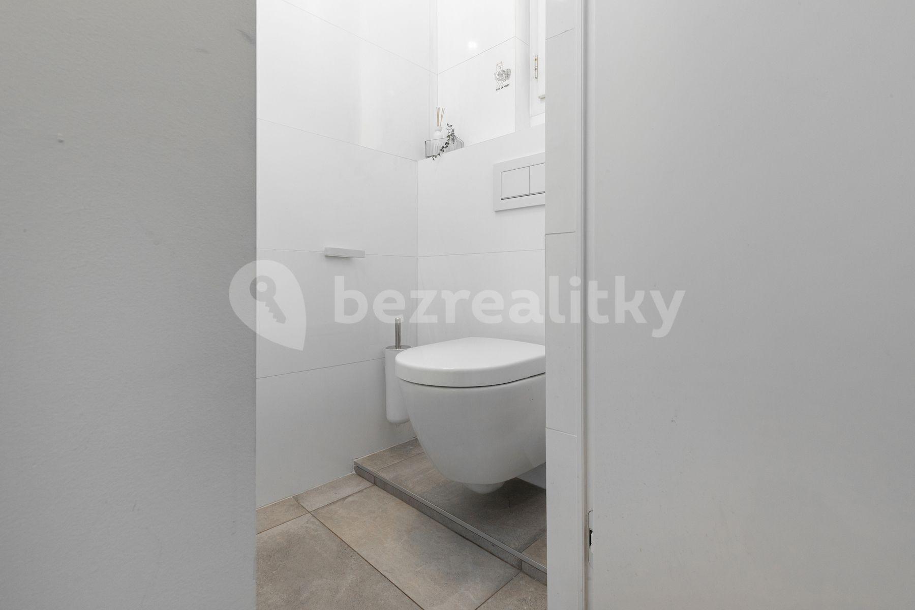 Prodej bytu 1+kk 54 m², Neklanova, Praha, Praha