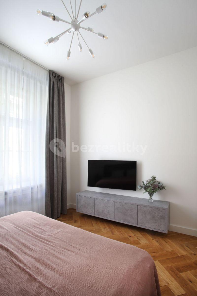 Pronájem bytu 2+kk 64 m², Dlážděná, Praha, Praha