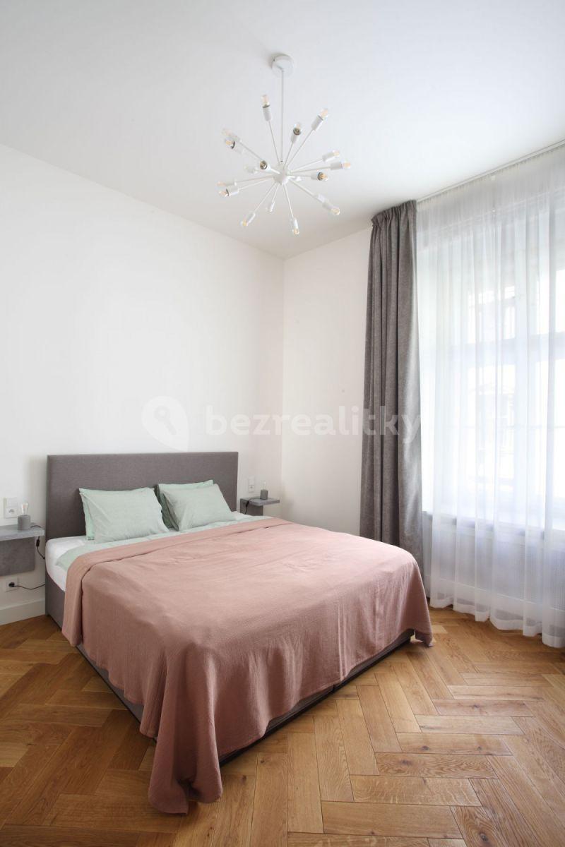 Pronájem bytu 2+kk 64 m², Dlážděná, Praha, Praha