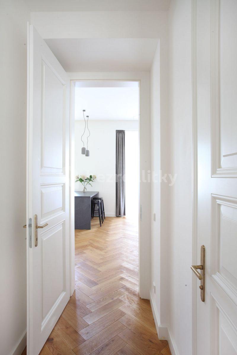 Pronájem bytu 2+kk 64 m², Dlážděná, Praha, Praha