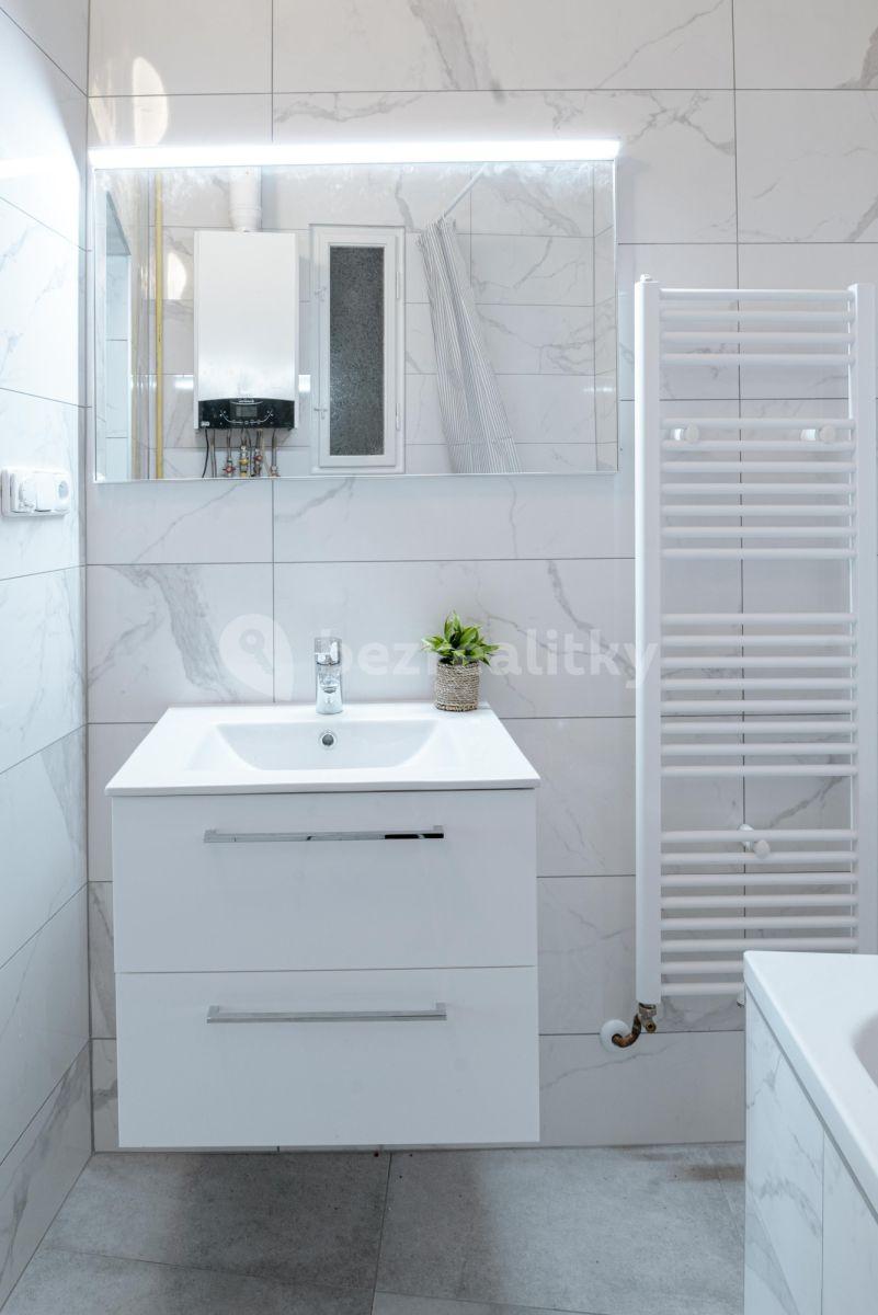 Pronájem bytu 3+1 85 m², Košická, Praha, Praha