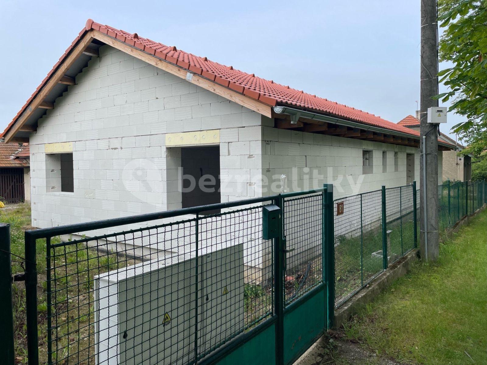 Prodej domu 160 m², pozemek 1.605 m², Bezdědická, Hostomice, Středočeský kraj