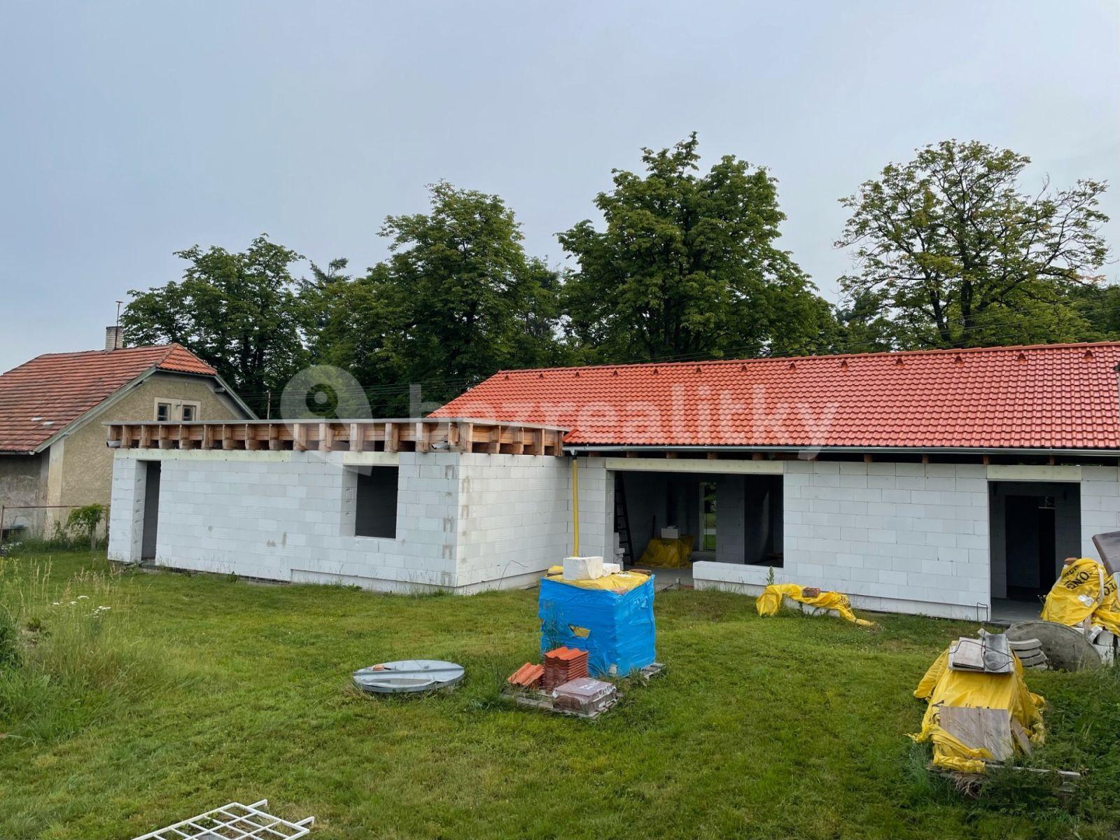 Prodej domu 160 m², pozemek 1.605 m², Bezdědická, Hostomice, Středočeský kraj